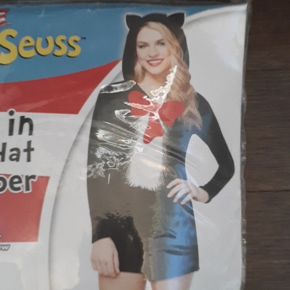 Dr. Seuss Cat in the Hat Romper - Adult Costume 🍎 - Picture 2 of 5